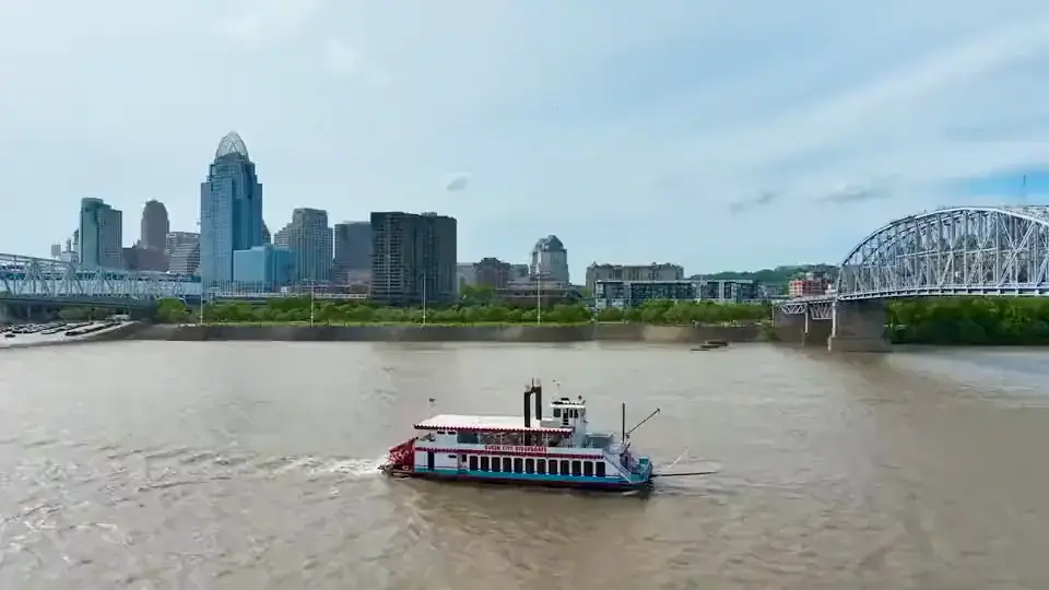 The Spirit of Cincinnati, an authentic paddlewheeler, cruising the Ohio River